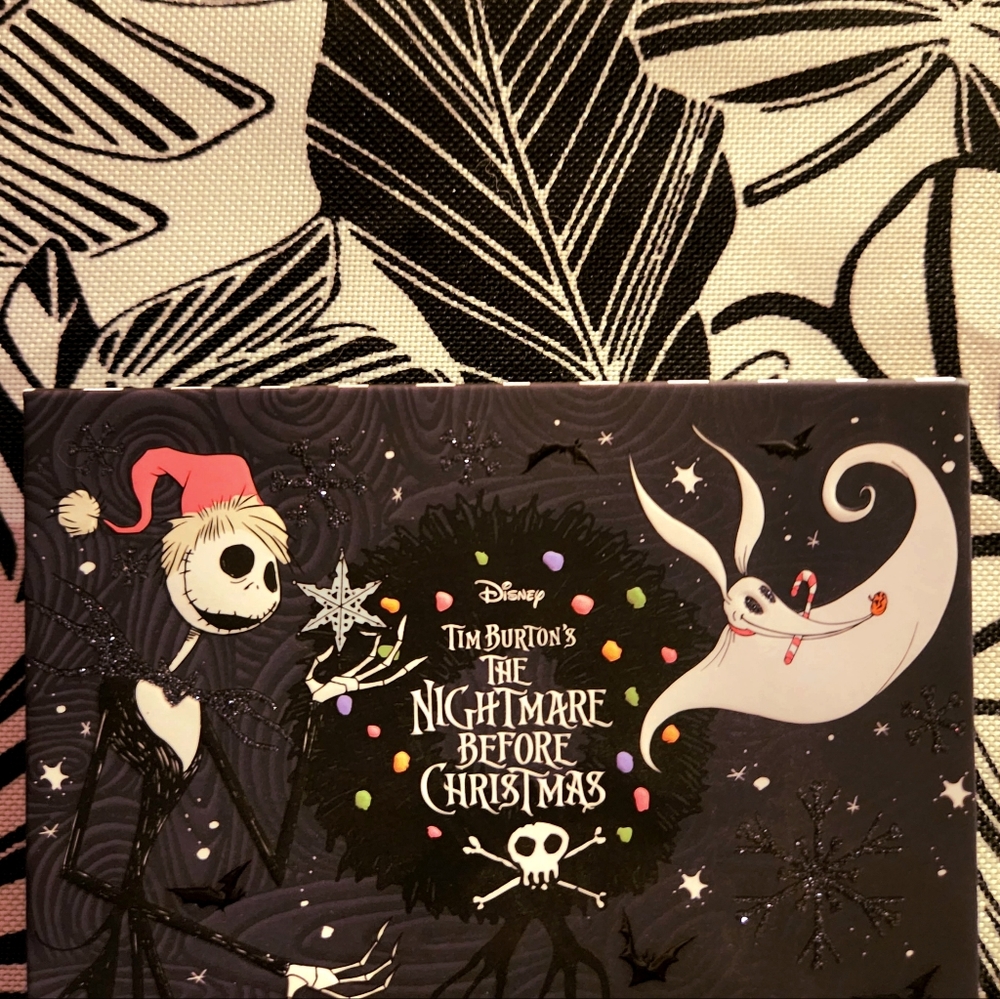 Nightmare before christmas eyeshadow pallete